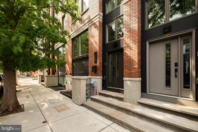 1939 CHRISTIAN ST, Philadelphia, PA 19146