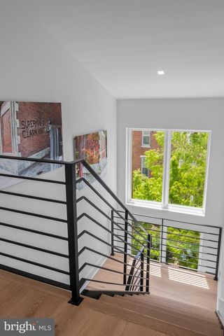1939 CHRISTIAN ST, Philadelphia, PA 19146