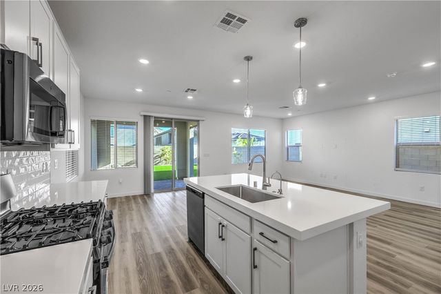 11540 OBSERVATION POINT Avenue, Las Vegas, NV 89138