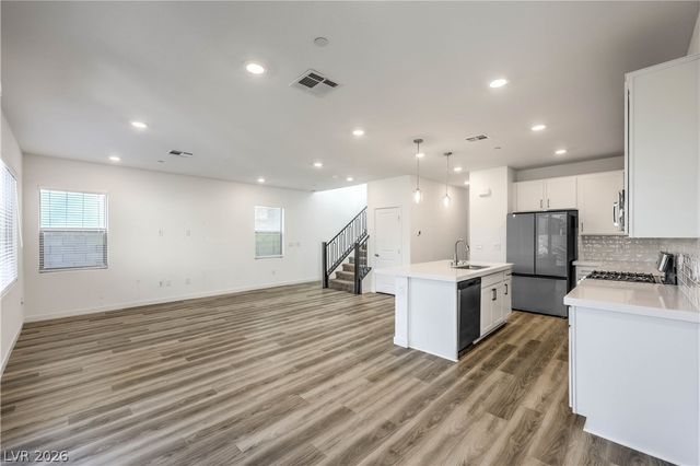11540 OBSERVATION POINT Avenue, Las Vegas, NV 89138