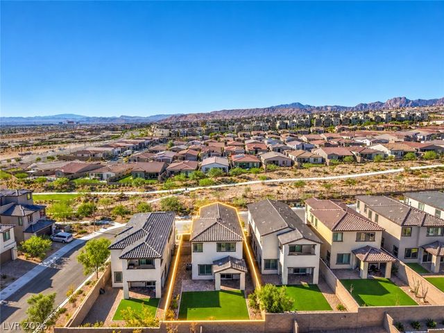 11540 OBSERVATION POINT Avenue, Las Vegas, NV 89138