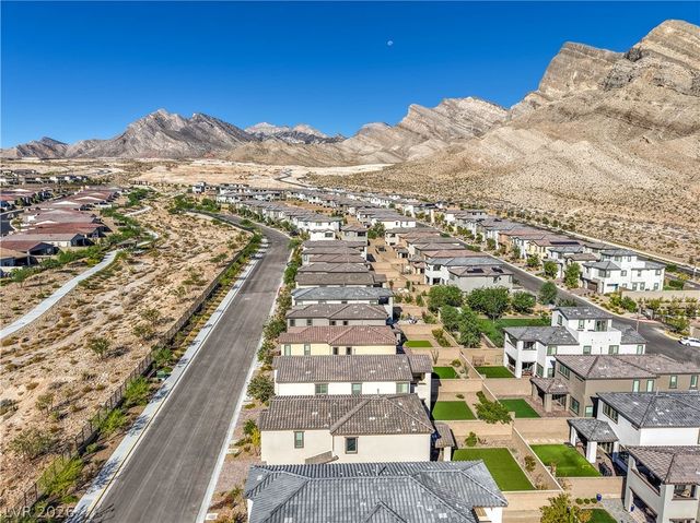 11540 OBSERVATION POINT Avenue, Las Vegas, NV 89138