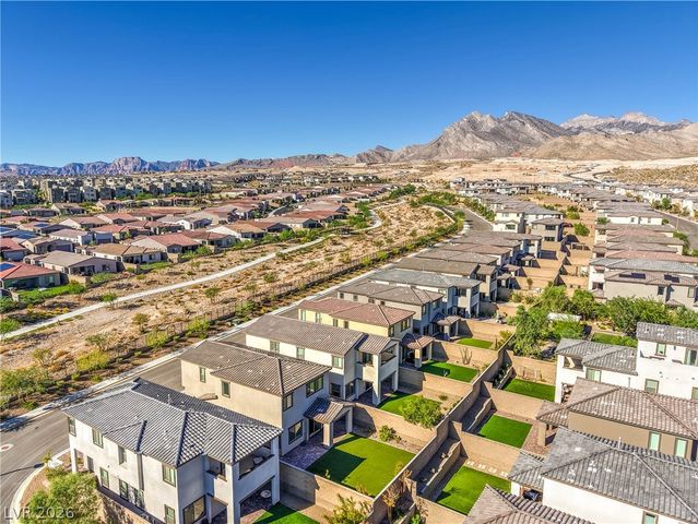 11540 OBSERVATION POINT Avenue, Las Vegas, NV 89138