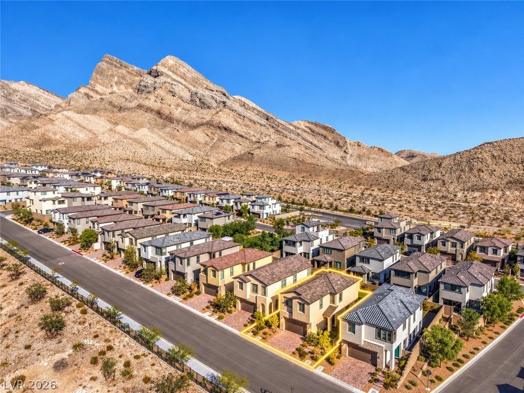11540 OBSERVATION POINT Avenue, Las Vegas, NV 89138 — photo 4