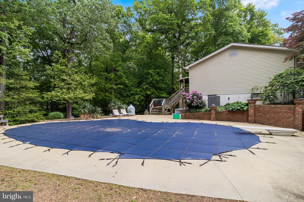 Image 3 of property listing at 27104 HARTWELL CT, Mechanicsville, MD 20659
