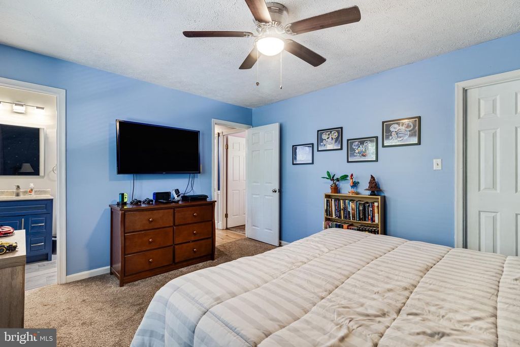 Image 36 of property listing at 27104 HARTWELL CT, Mechanicsville, MD 20659