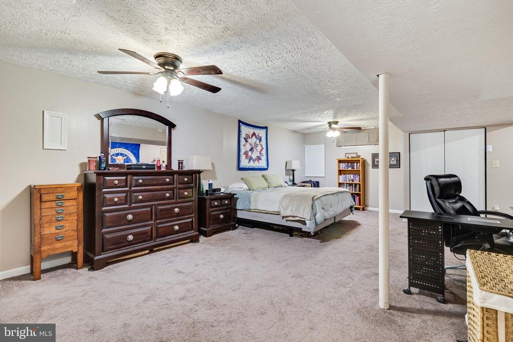 Image 38 of property listing at 27104 HARTWELL CT, Mechanicsville, MD 20659