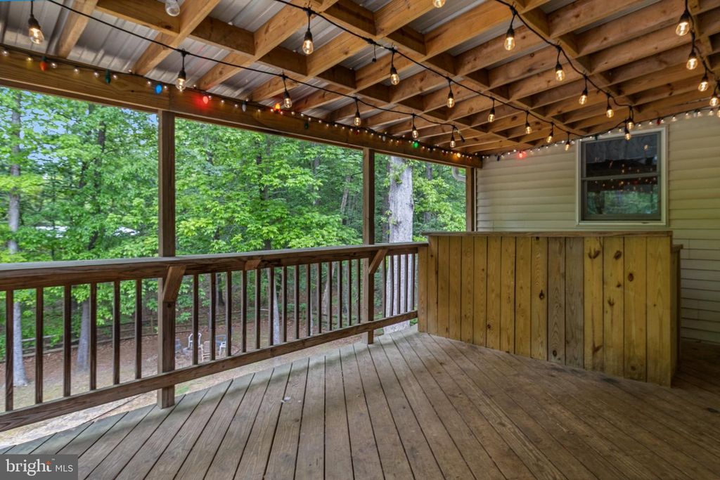Image 6 of property listing at 27104 HARTWELL CT, Mechanicsville, MD 20659