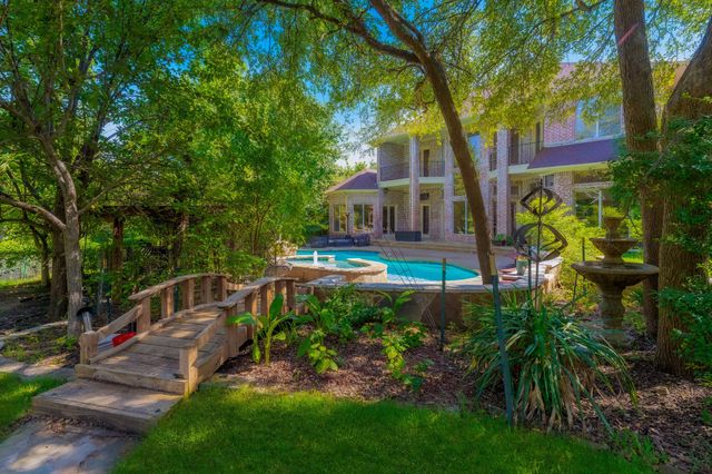 3205 High Point Drive, Flower Mound, TX 75022