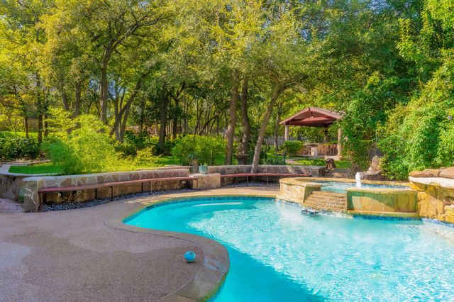 3205 High Point Drive, Flower Mound, TX 75022