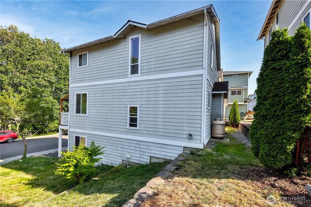 1102 Chestnut Street, Everett, WA 98201