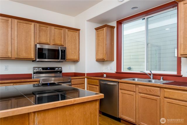 1102 Chestnut Street, Everett, WA 98201