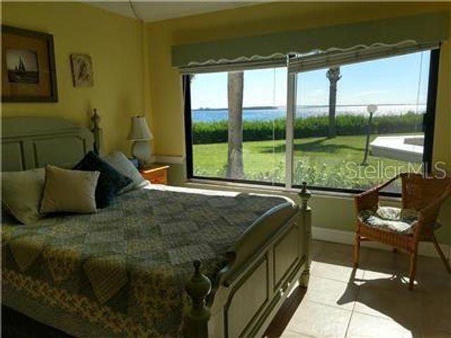 6268 PALMA DEL MAR BOULEVARD S 111, St Petersburg, FL 33715