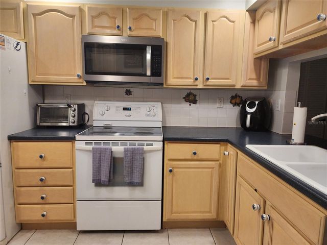 6268 PALMA DEL MAR BOULEVARD S 111, St Petersburg, FL 33715