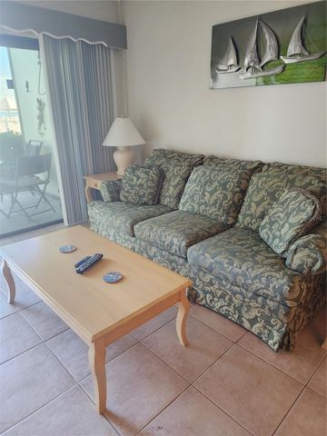 6268 PALMA DEL MAR BOULEVARD S 111, St Petersburg, FL 33715