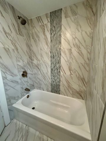 6755 S Bell Avenue, Chicago, IL 60636