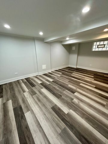 6755 S Bell Avenue, Chicago, IL 60636