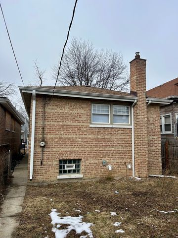 6755 S Bell Avenue, Chicago, IL 60636