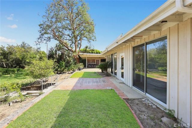 206 Oak Meadow Road, Sierra Madre, CA 91024