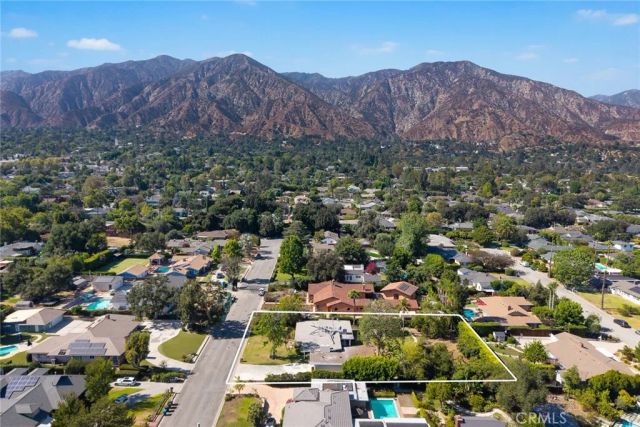206 Oak Meadow Road, Sierra Madre, CA 91024