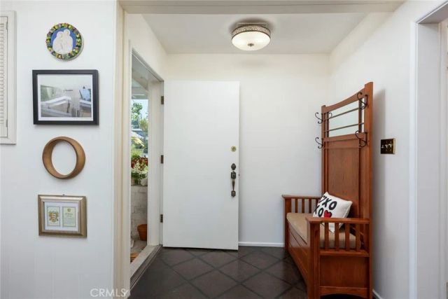 206 Oak Meadow Road, Sierra Madre, CA 91024