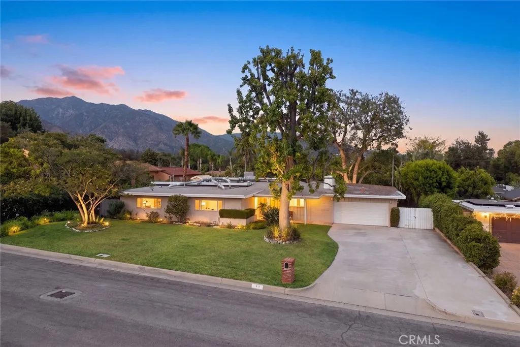 206 Oak Meadow Road, Sierra Madre, CA 91024