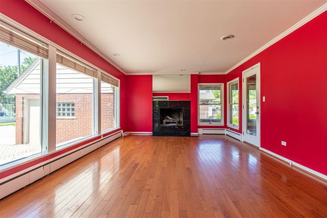 30007 Maison Street, Saint Clair Shores, MI 48082