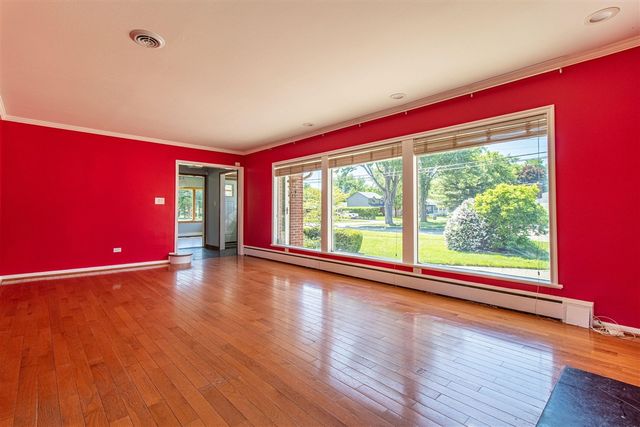 30007 Maison Street, Saint Clair Shores, MI 48082