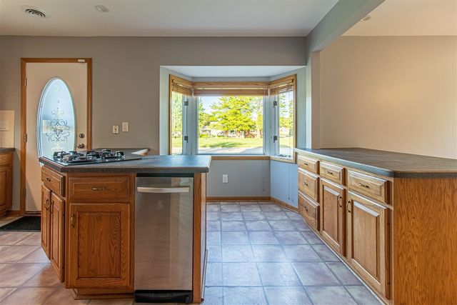30007 Maison Street, Saint Clair Shores, MI 48082