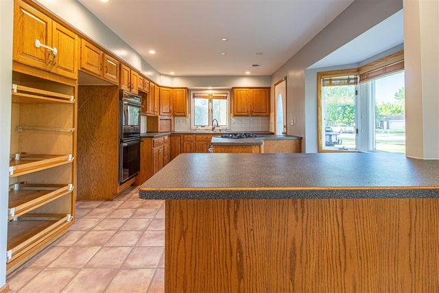 30007 Maison Street, Saint Clair Shores, MI 48082