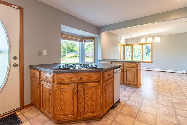 30007 Maison Street, Saint Clair Shores, MI 48082