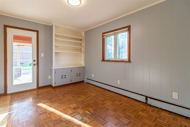 30007 Maison Street, Saint Clair Shores, MI 48082
