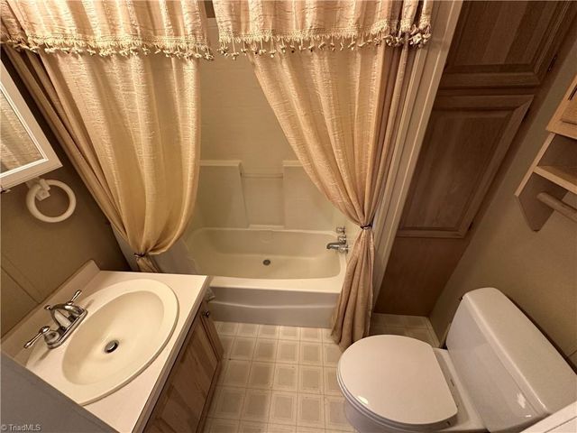 124 Humming bird Circle, New London, NC 28127