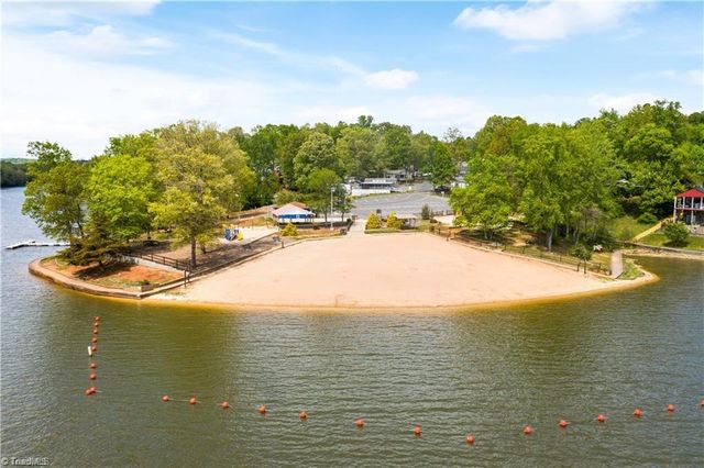 124 Humming bird Circle, New London, NC 28127