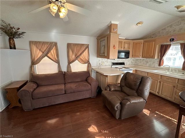 124 Humming bird Circle, New London, NC 28127