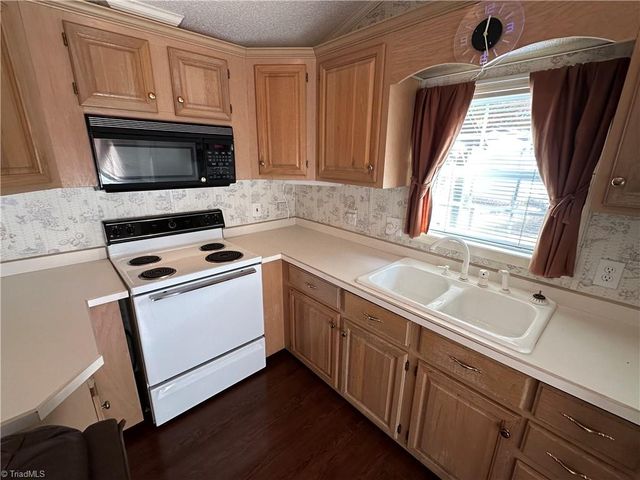 124 Humming bird Circle, New London, NC 28127