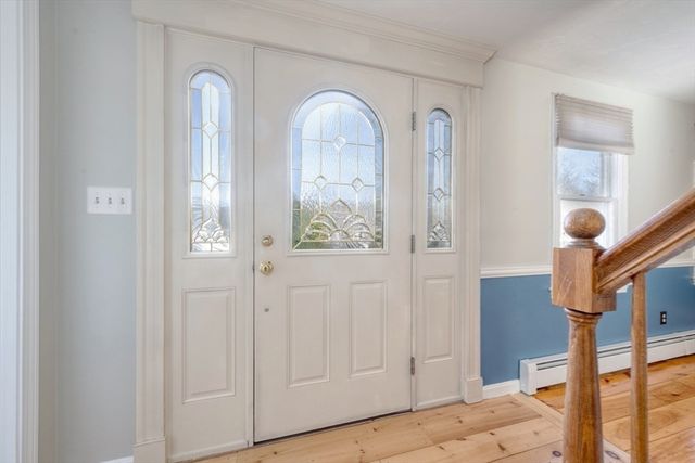 16 Stacey Way, Weymouth, MA 02190