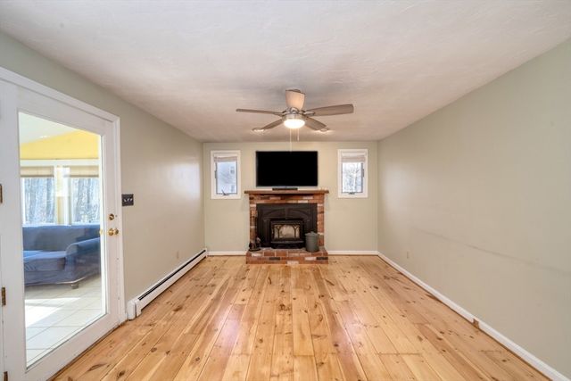 16 Stacey Way, Weymouth, MA 02190