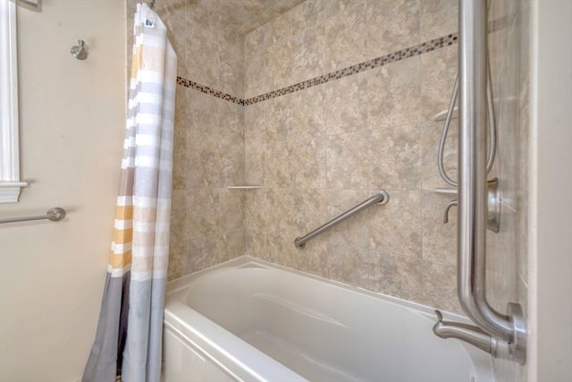 16 Stacey Way, Weymouth, MA 02190