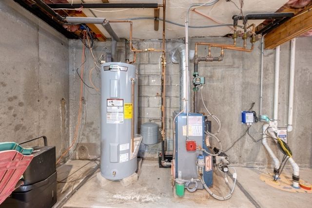 16 Stacey Way, Weymouth, MA 02190