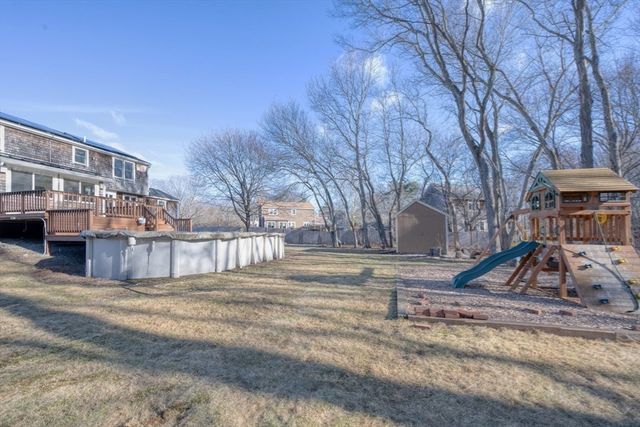 16 Stacey Way, Weymouth, MA 02190