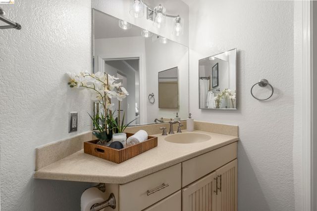 535 Pierce Street 1300, Albany, CA 94706
