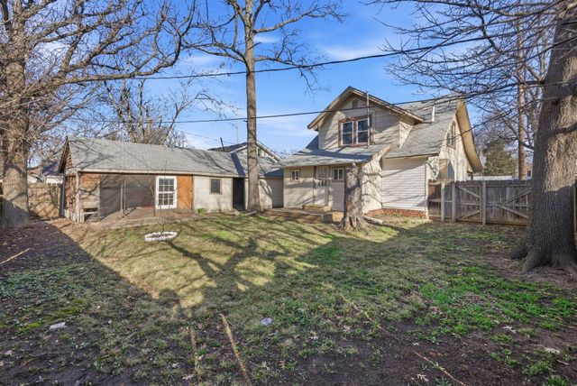 911 W 3rd Ave, El Dorado, KS 67042