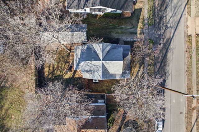 911 W 3rd Ave, El Dorado, KS 67042