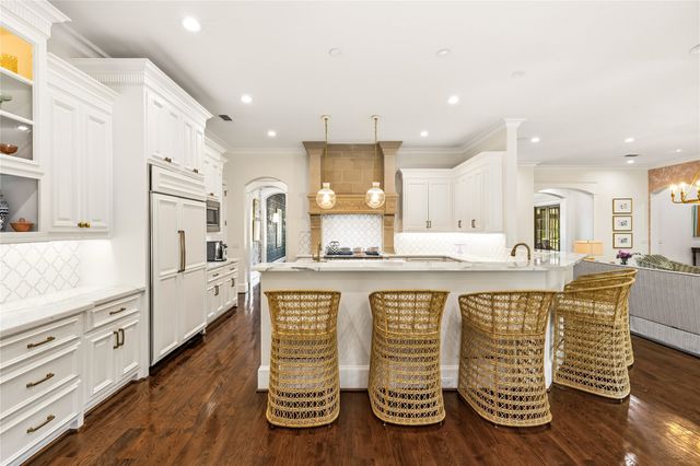 6714 Glendora Avenue, Dallas, TX 75230