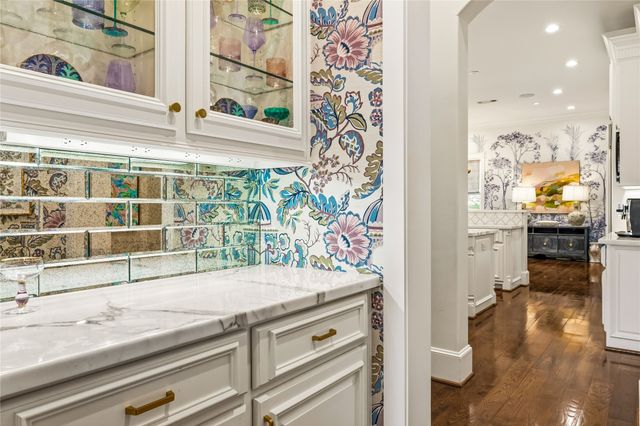 6714 Glendora Avenue, Dallas, TX 75230