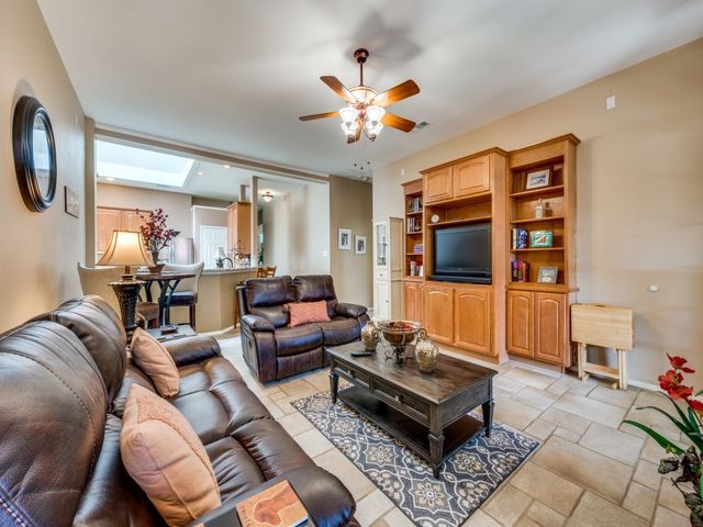 5800 Legend Lane, The Colony, TX 75056