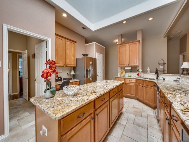 5800 Legend Lane, The Colony, TX 75056