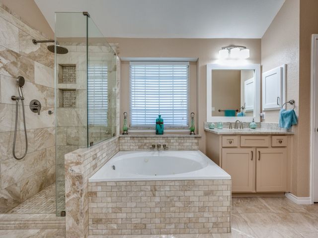 5800 Legend Lane, The Colony, TX 75056
