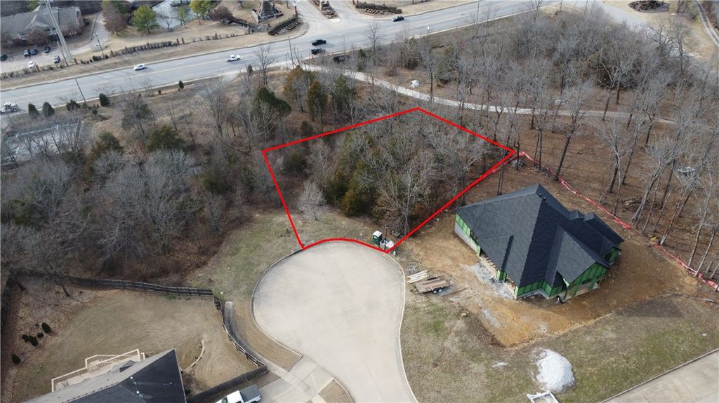 2602 E Red Deer Court, Fayetteville, AR 72701